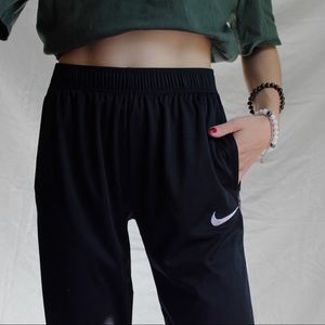 Nike Dri-fit Athletic Pants Girl Black L 
.